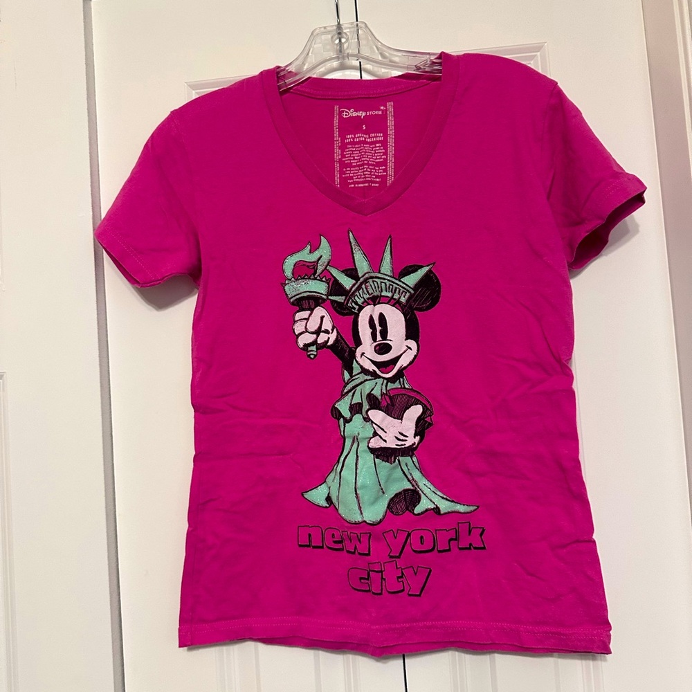EUC Small NYC Minnie T-Shirt